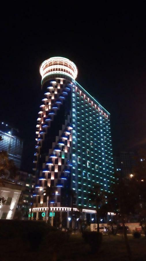 Apartments Batumi Батуми Екстериор снимка
